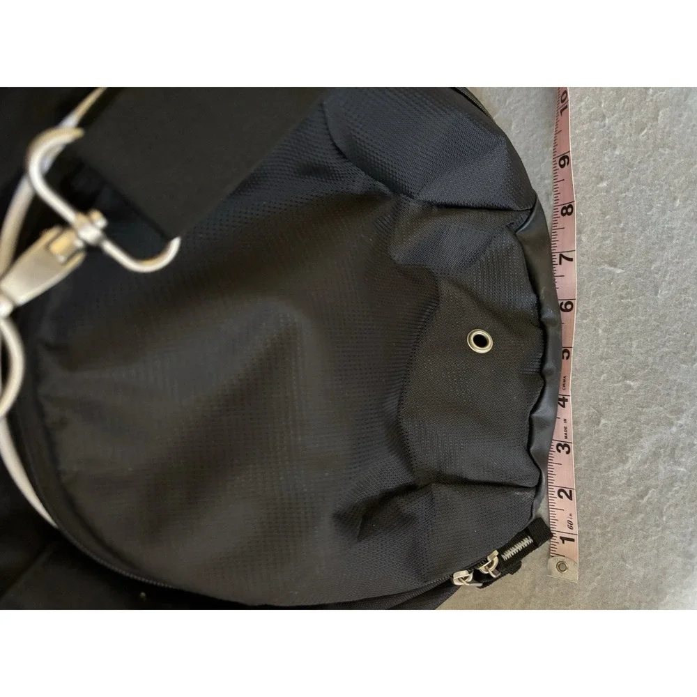 Ogio Travel Duffel Sports Gym Bag Team‎ Baseball Black Zippers Heavy Strap Golf